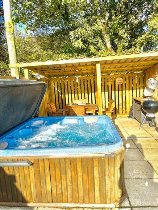 New! Country Boutique Escape . Hot Tub Villa Weare Giffard Exterior foto